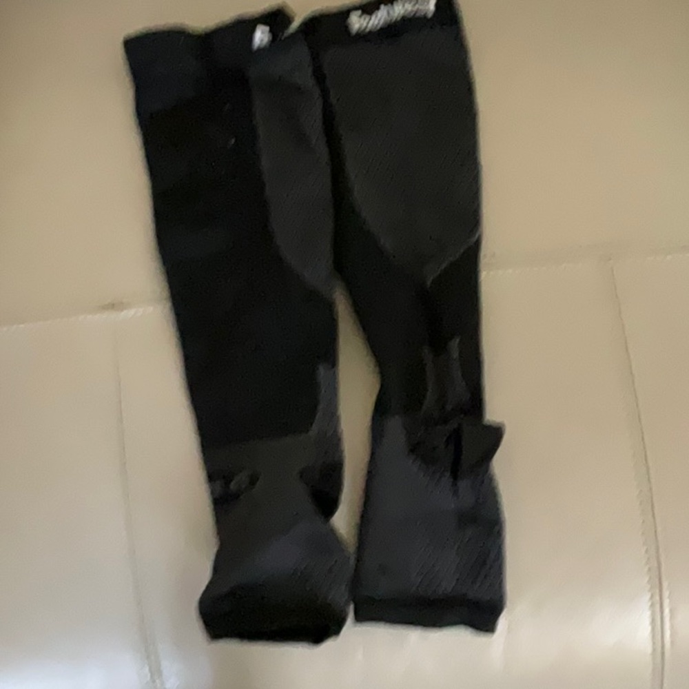 Open toe compression socks